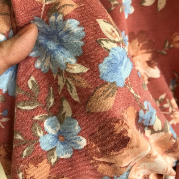 Lulu’s crop foral top front tie Pink S - Picture 4 of 7